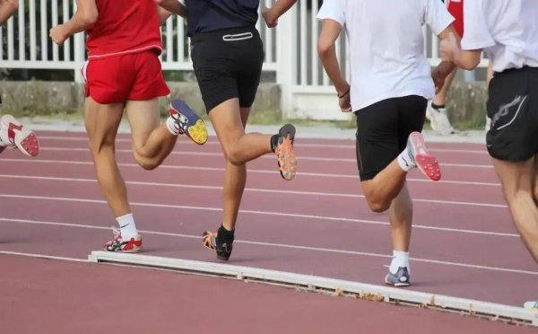 世纪汇通 健康跑的9字秘诀：多休息、少盲从、不攀比！